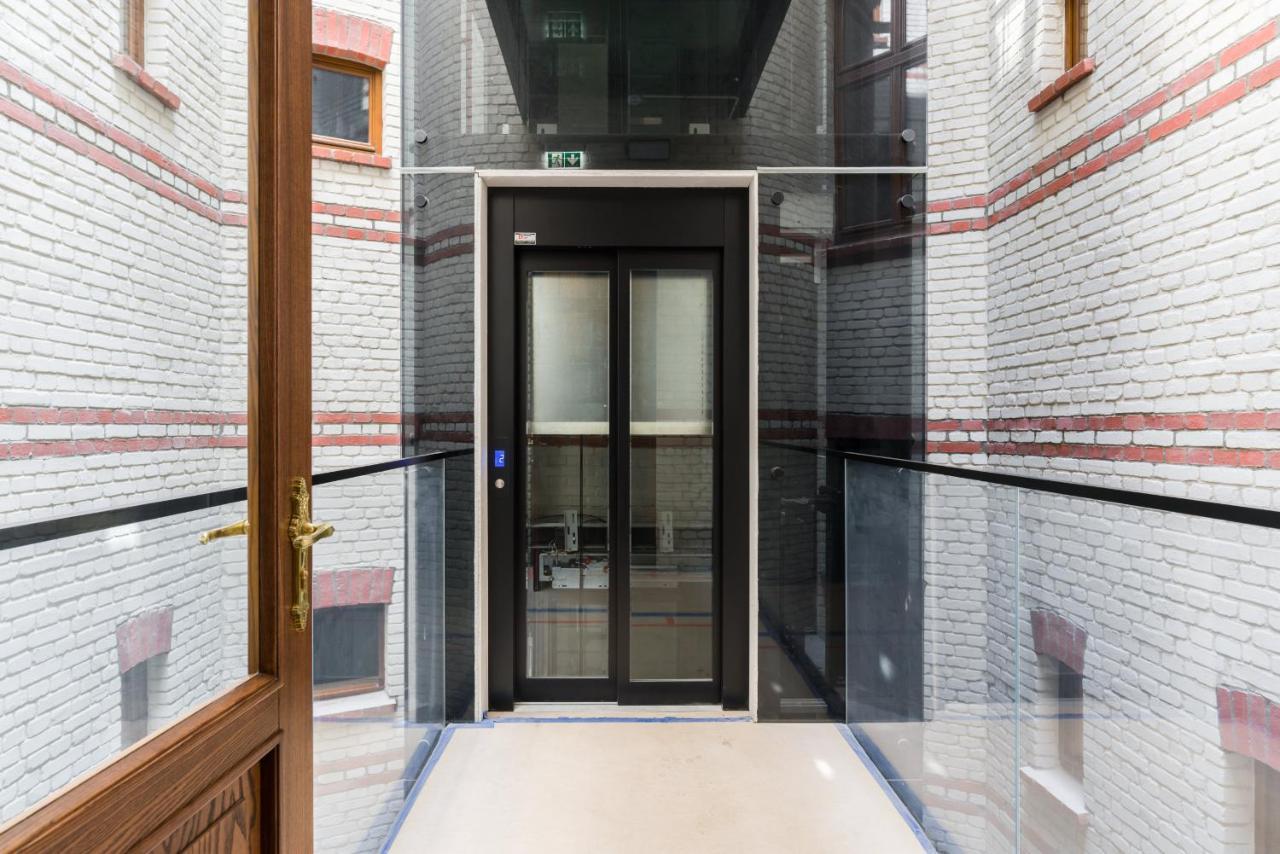 Apartment Kamienica Chelmonskiego 10 Przy Mtp By Renters Posen
