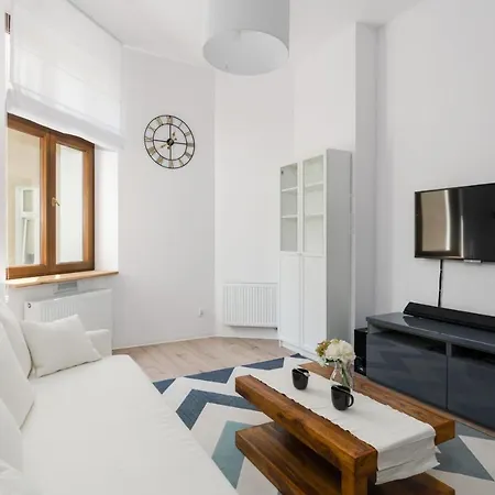 Apartment Kamienica Chelmonskiego 10 Przy Mtp By Noclegi Renters Познань Екстер'єр фото