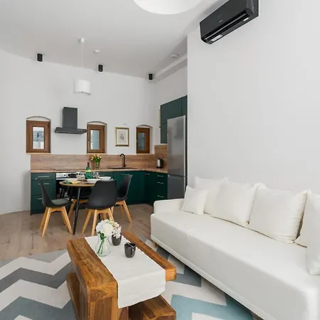 Apartment Kamienica Chelmonskiego 10 Przy Mtp By Noclegi Renters Познань Екстер'єр фото
