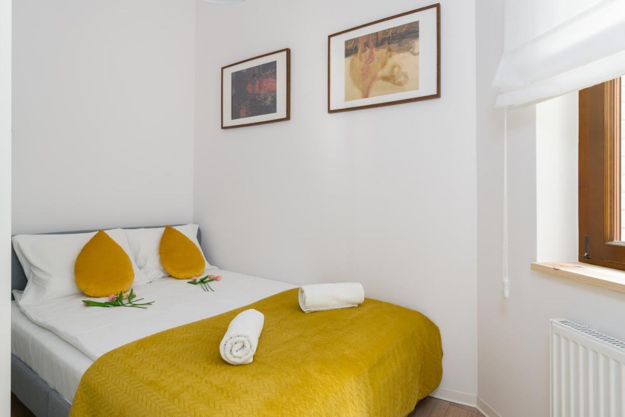 Kamienica Chelmonskiego 10 Przy Mtp By Renters