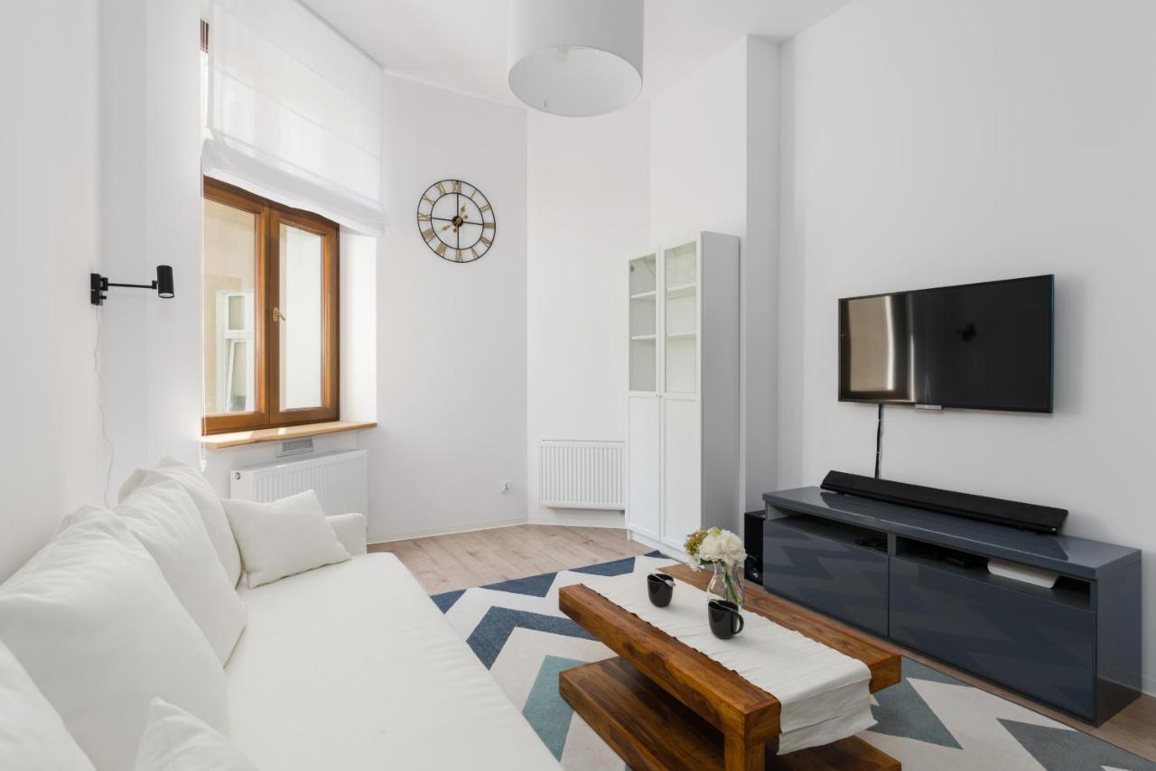 Kamienica Chelmonskiego 10 Przy Mtp By Renters
