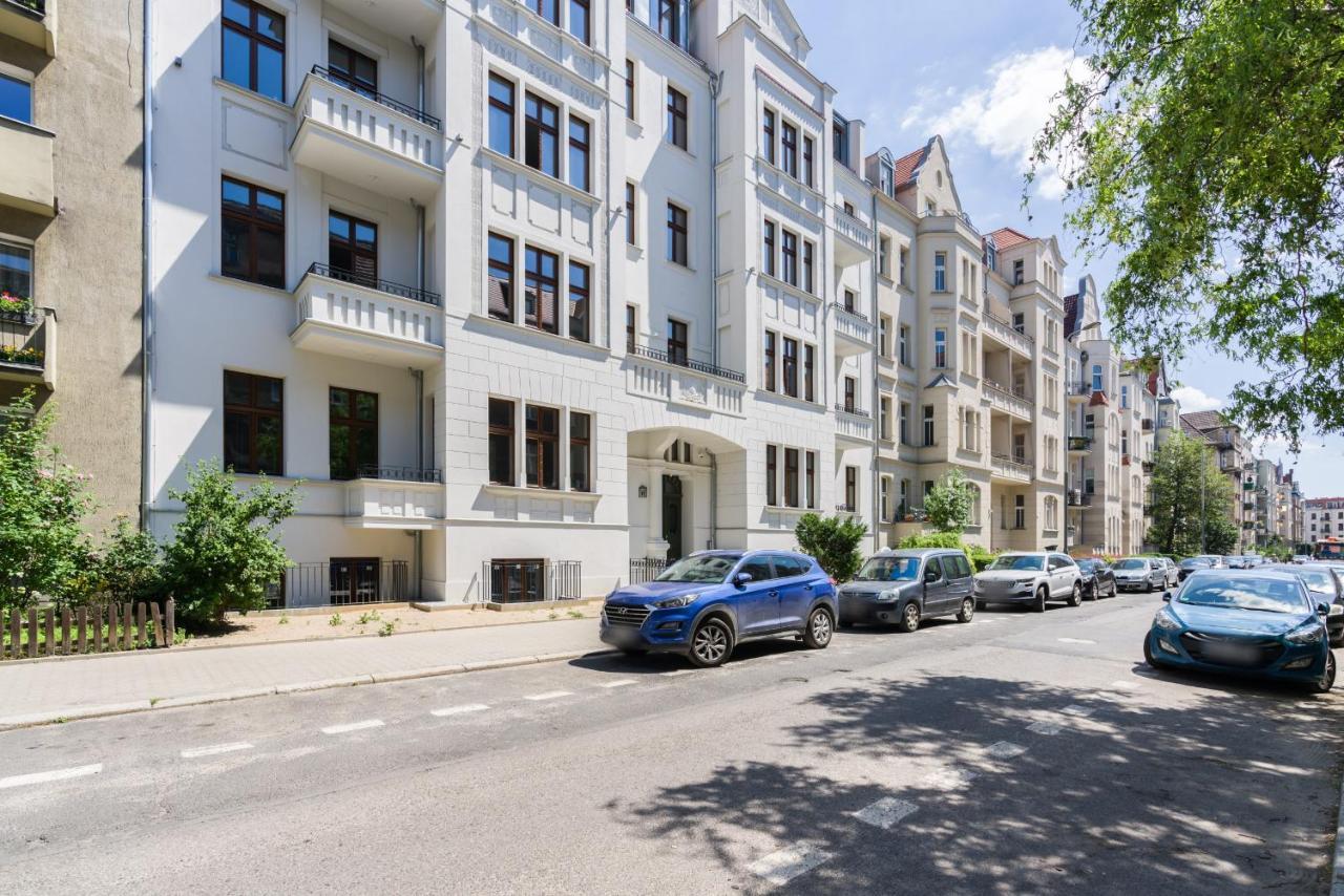 Kamienica Chelmonskiego 10 Przy Mtp By Renters